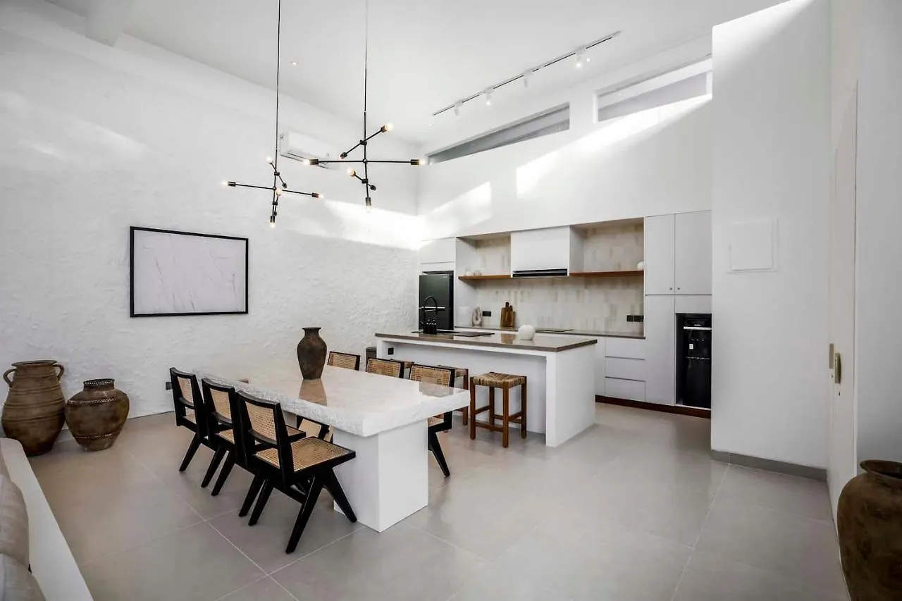 Villa Apricot House By Alfred In Bali Uluwatu